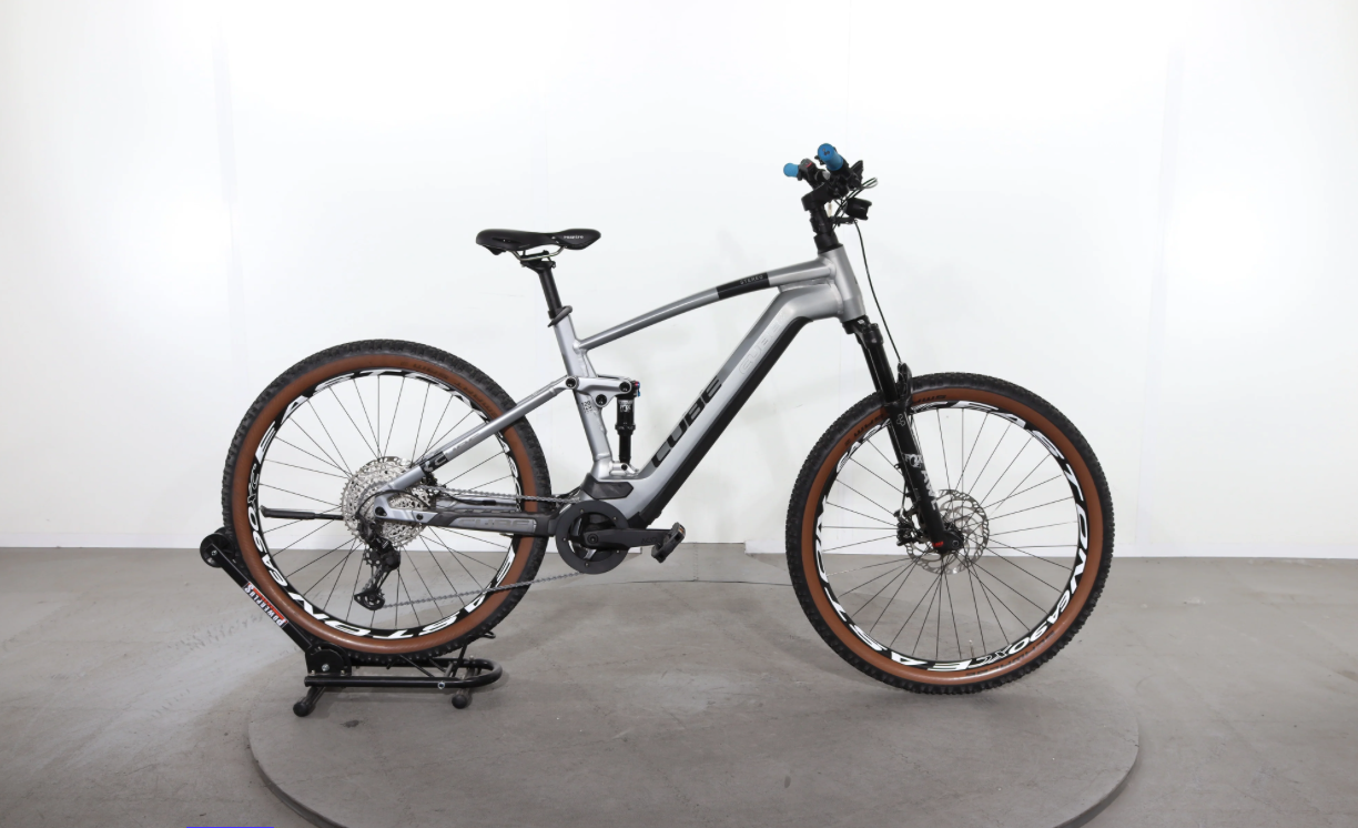 Cube Stereo Hybrid 120 Race (Baujahr 2023)