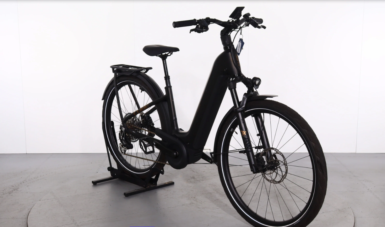 Cube Kathmandu Hybrid SLT