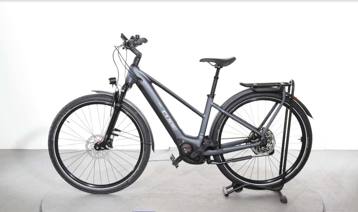 Cube Touring Hybrid ProModelljahr 2024