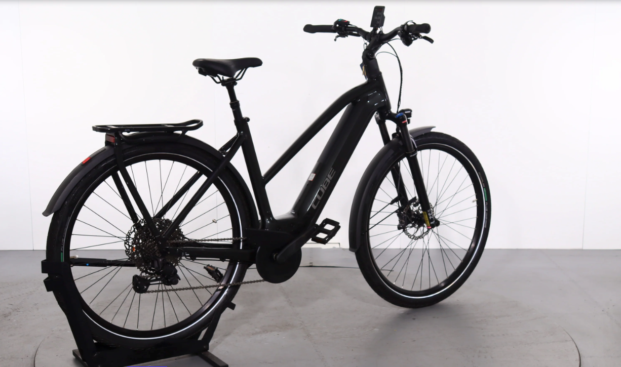 Cube Kathmandu Hybrid EXC Jahr 2024