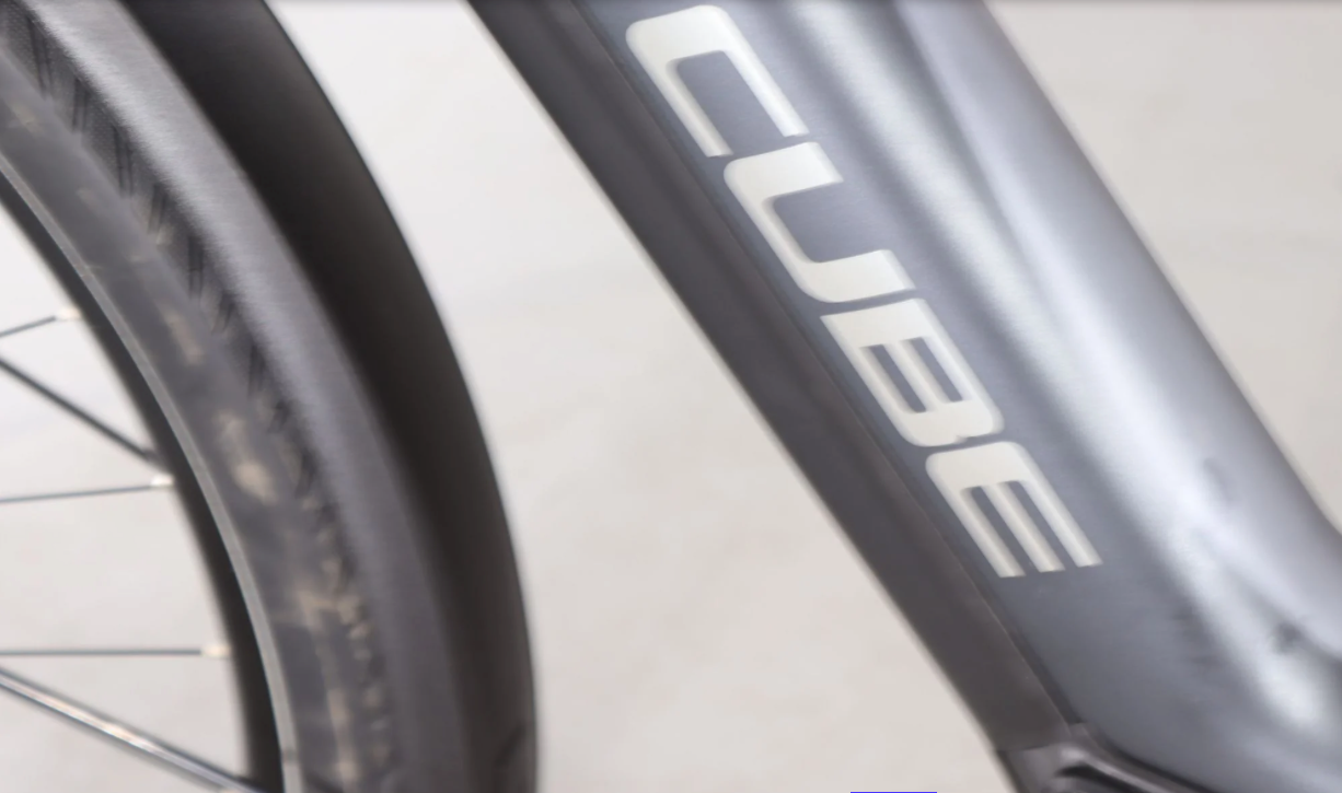Cube Touring Hybrid Pro Jahr 2024