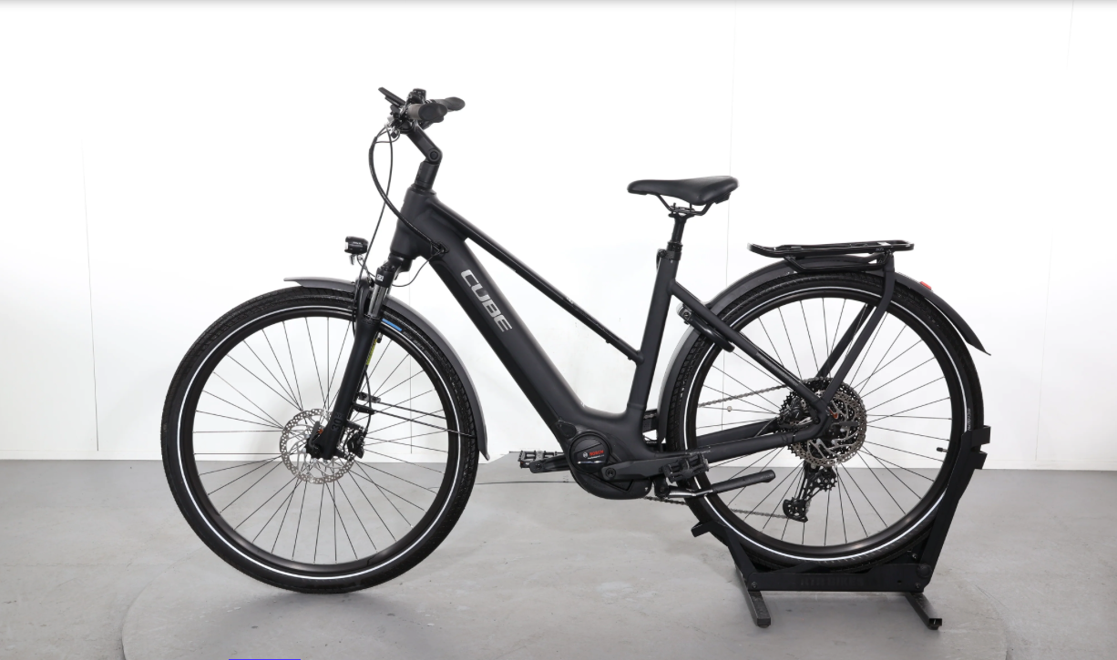 Cube Touring Hybrid Pro    Jahr 2023