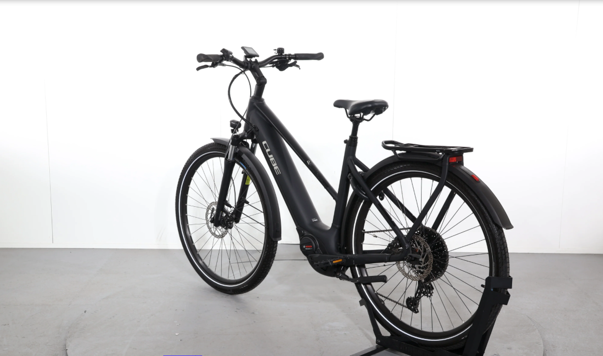 Cube Touring Hybrid Pro    Jahr 2023