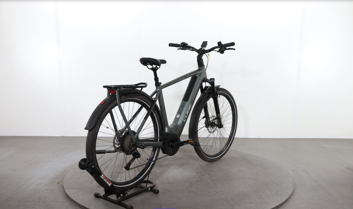Cube Kathmandu Hybrid Pro 750    Modelljahr 2023