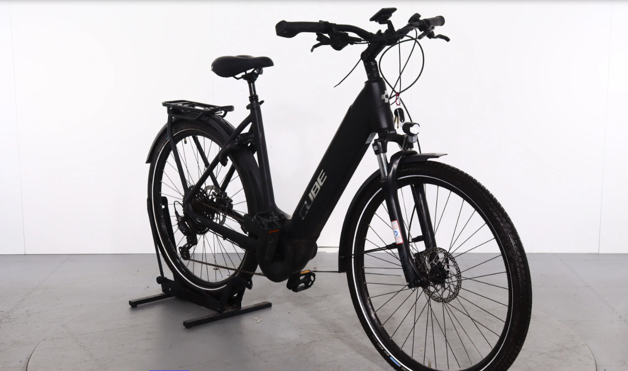 Cube Touring Hybrid Pro 625 Modelljahr 2023