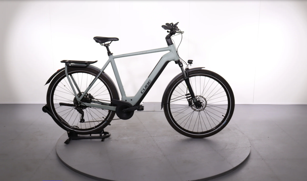 Cube Kathmandu Hybrid One 625 Baujahr 2023