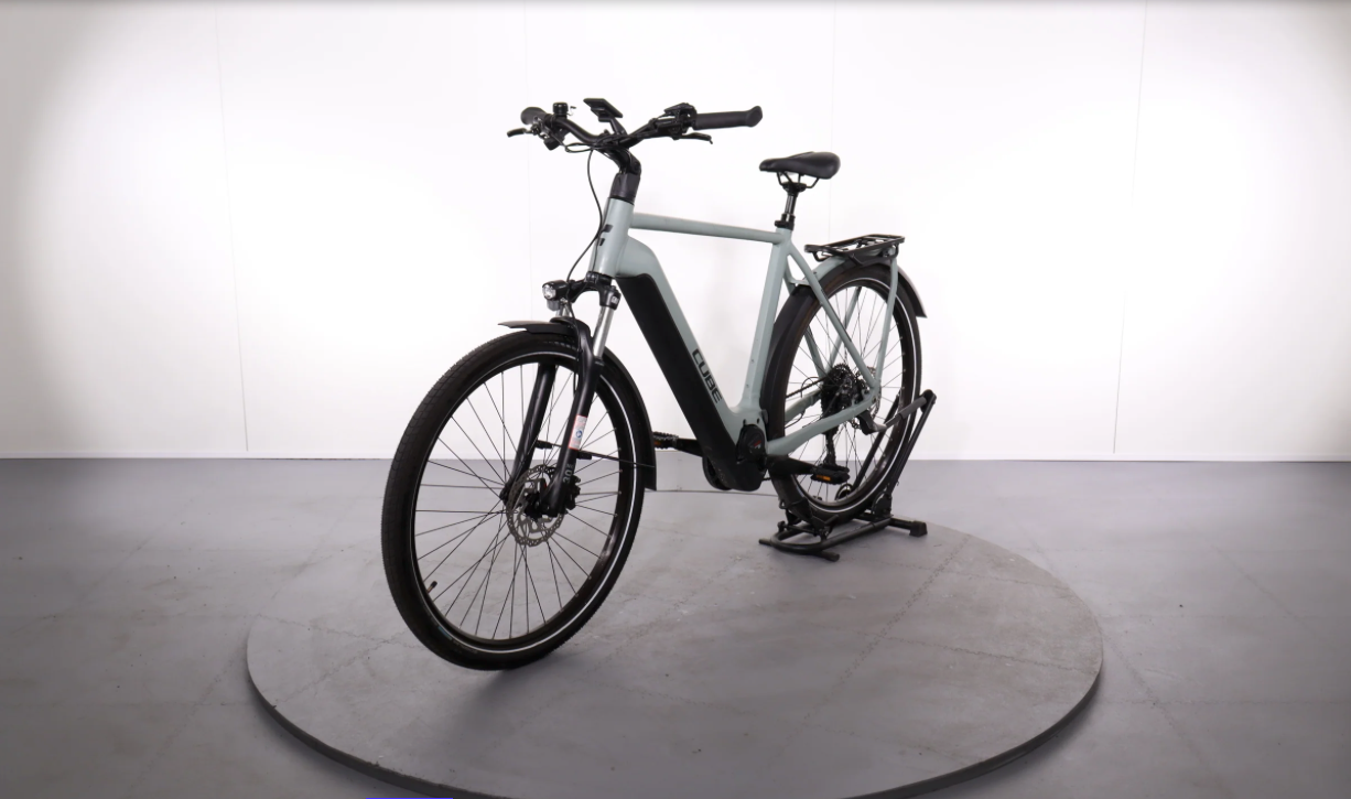 Cube Kathmandu Hybrid One 625 Baujahr 2023