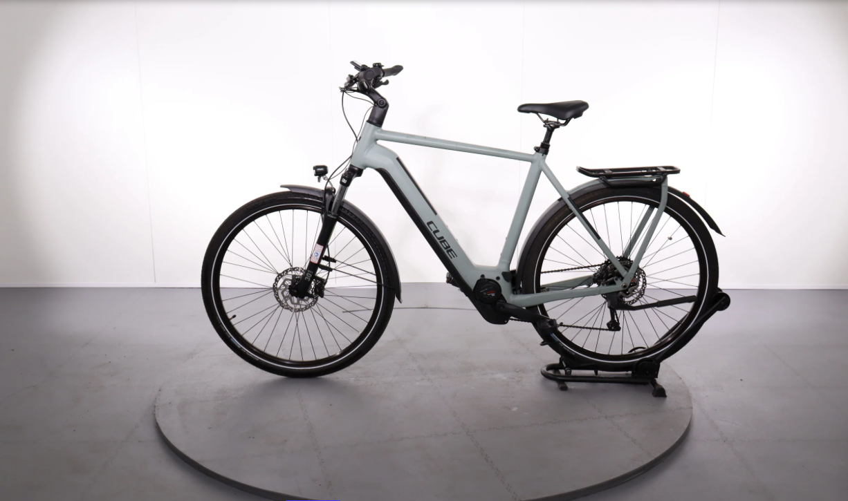 Cube Kathmandu Hybrid One 625 Baujahr 2023