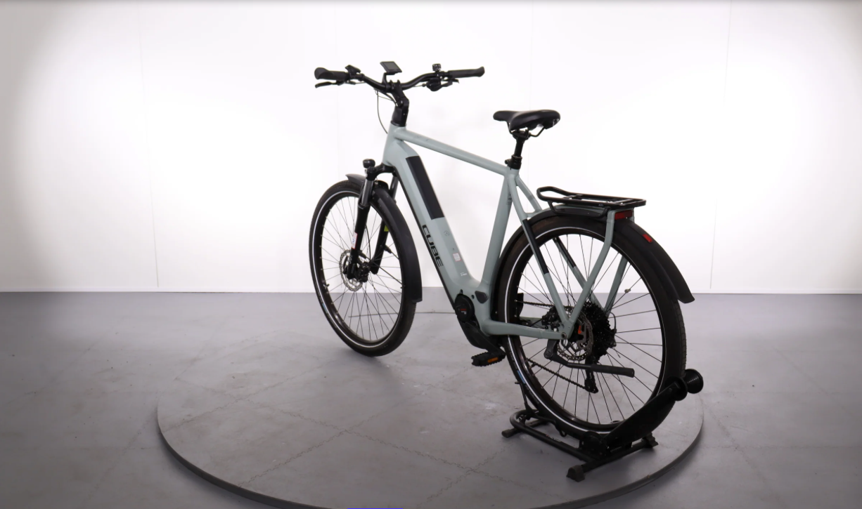 Cube Kathmandu Hybrid One 625 Baujahr 2023