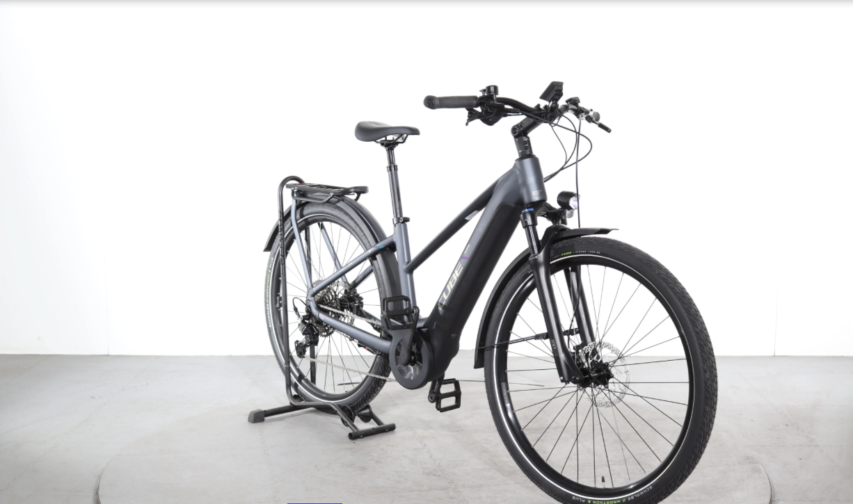 Cube Touring Hybrid Pro    Jahr 2024