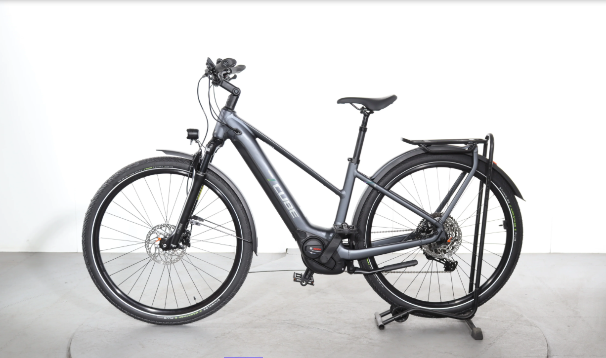 Cube Touring Hybrid Pro    Jahr 2024