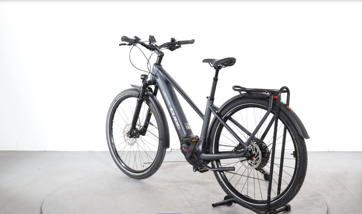 Cube Touring Hybrid Pro    Jahr 2024