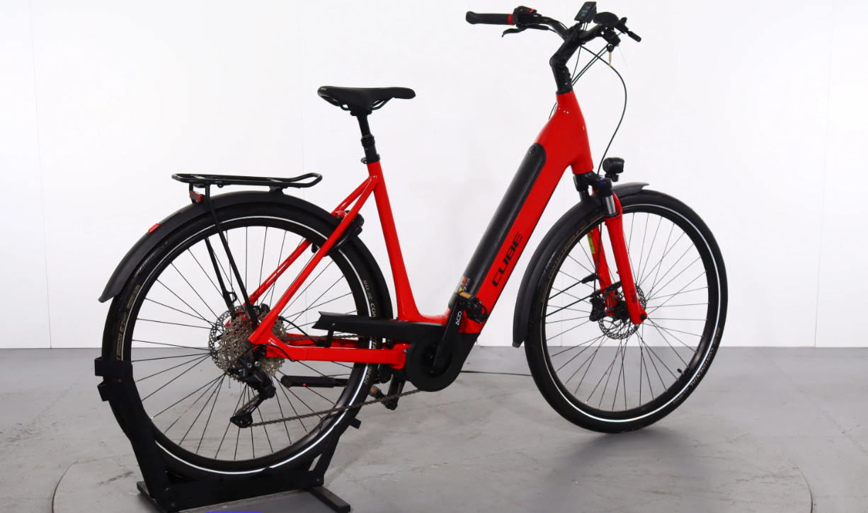 Cube Supreme Sport Hybrid Pro    Jahr 2024