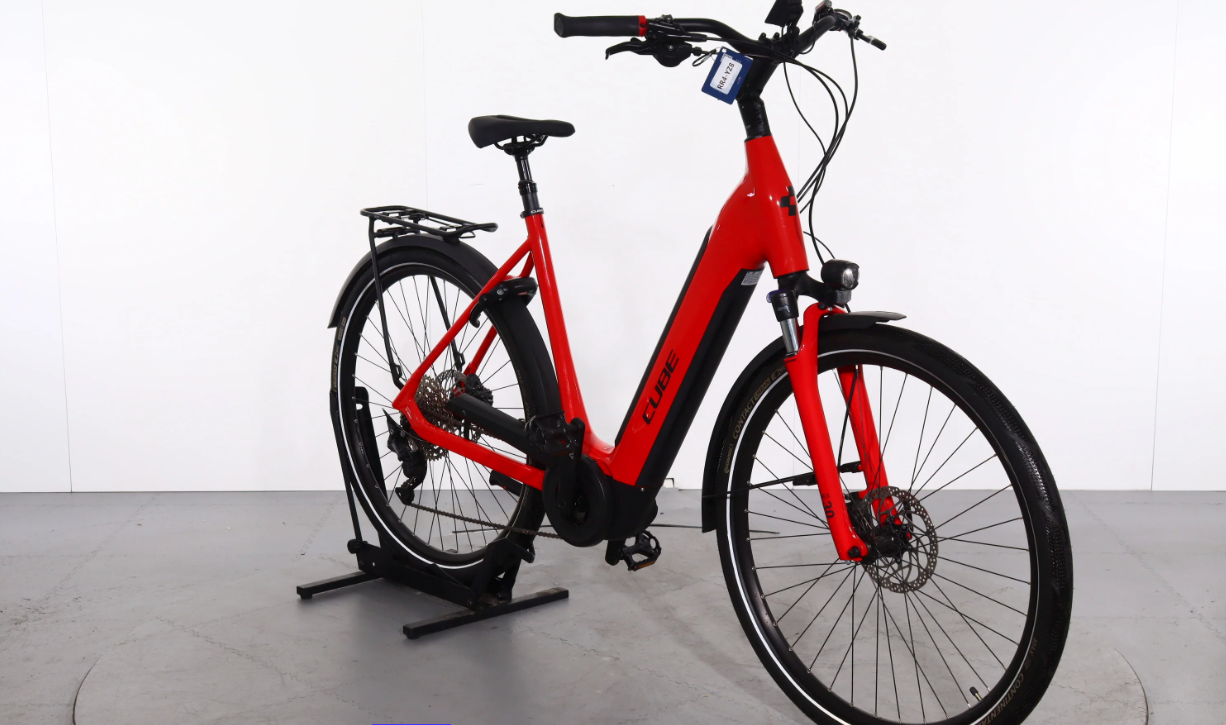Cube Supreme Sport Hybrid Pro    Jahr 2024