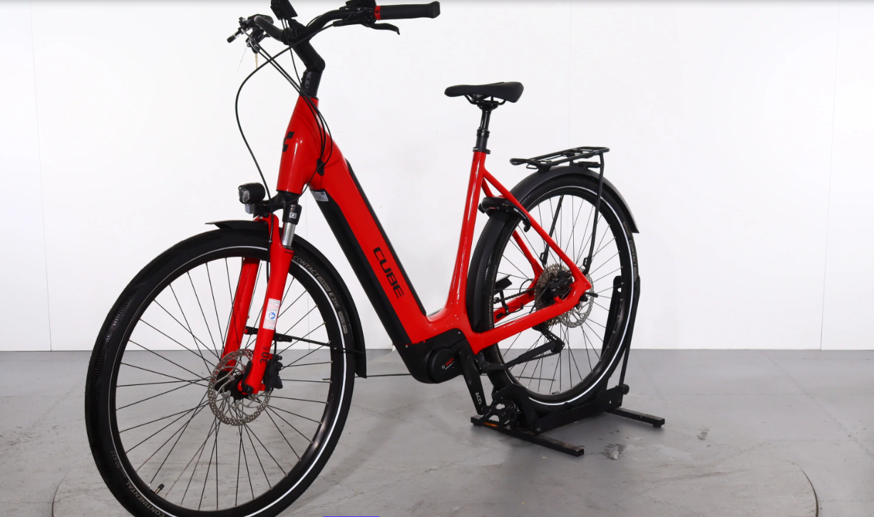 Cube Supreme Sport Hybrid Pro    Jahr 2024