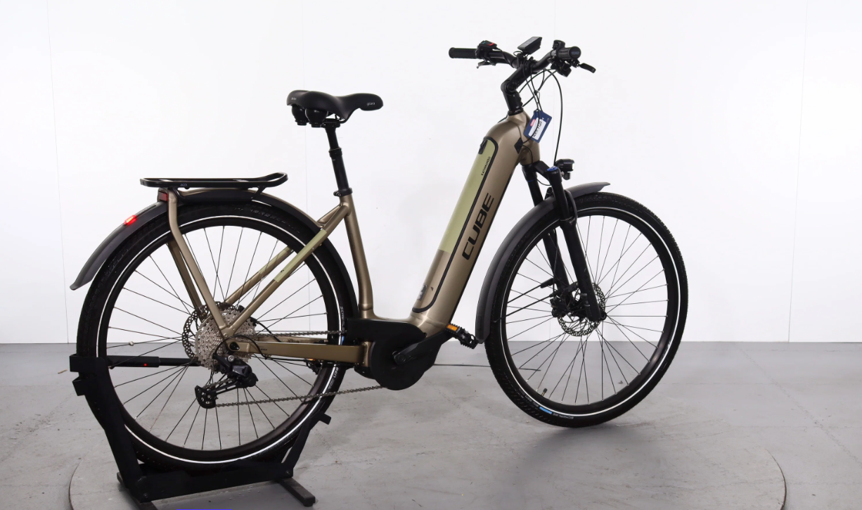Cube Kathmandu Hybrid Pro 625    Modelljahr 2023