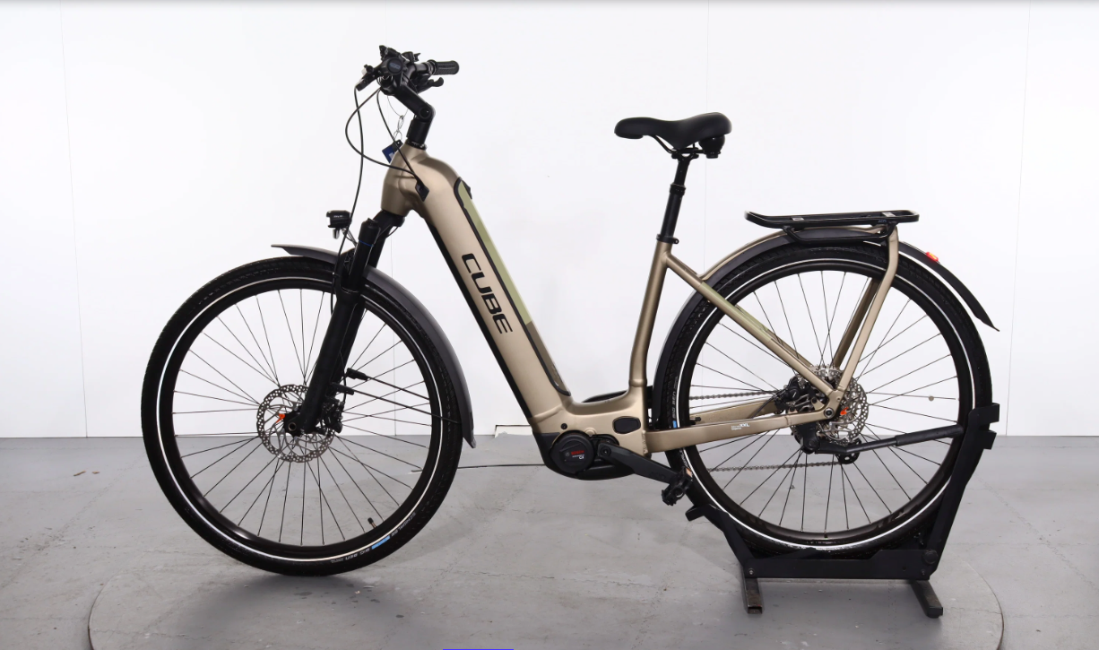 Cube Kathmandu Hybrid Pro 625    Modelljahr 2023