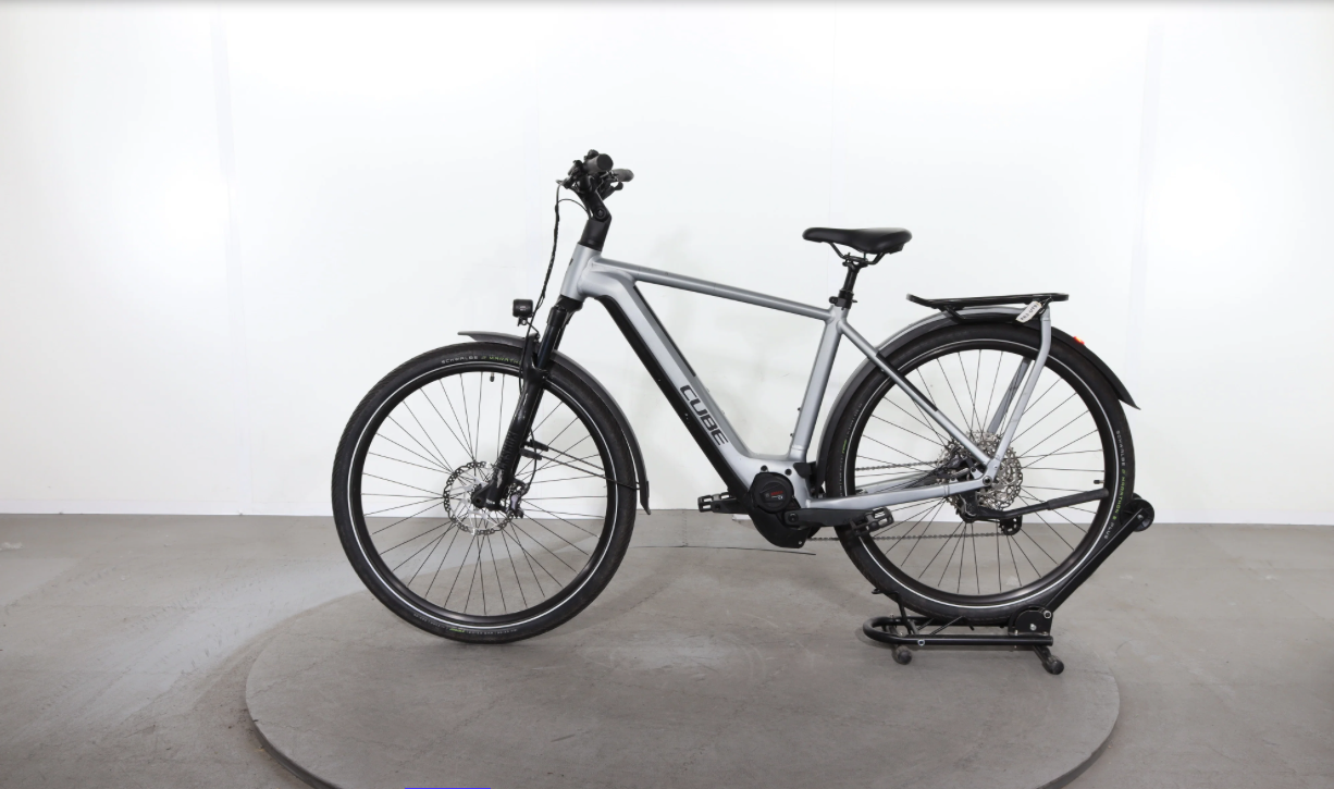 Cube Kathmandu Hybrid SLX    Jahr 2023